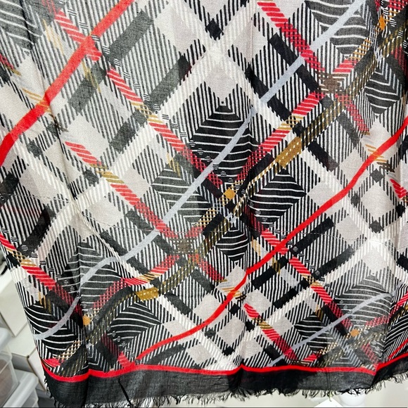 Vera Bradley Soft Fringe Scarf in Sofia Plaid Black Red 74”x25.5” - Picture 5 of 12